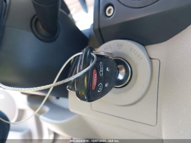 2007 JEEP COMMANDER 1J8HG58257C530175 Photo 10