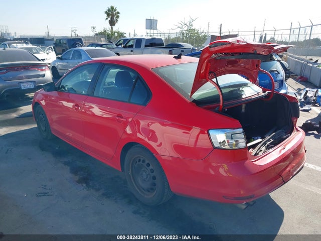 3VWD17AJ9FM355931 Volkswagen Jetta 1.8t Se