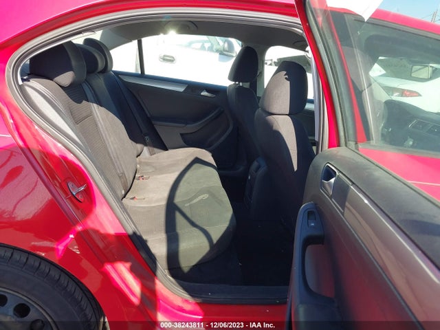 3VWD17AJ9FM355931 Volkswagen Jetta 1.8t Se