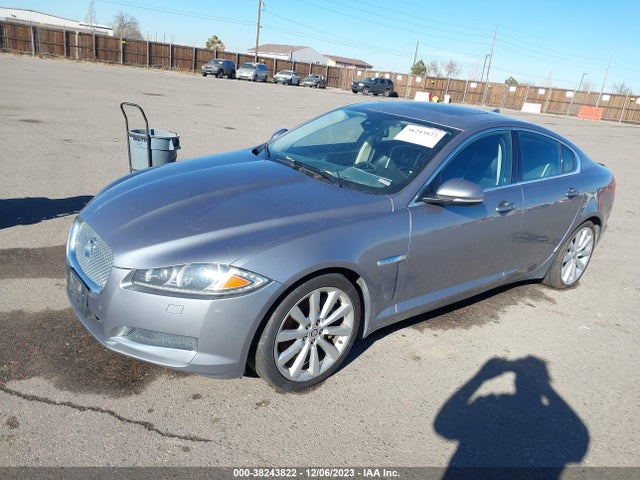 2013 JAGUAR XF SAJWJ0EF2D8S92408 Photo 1