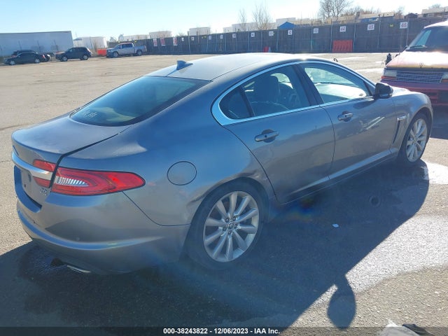 2013 JAGUAR XF SAJWJ0EF2D8S92408 Photo 3