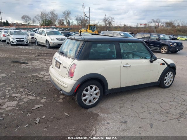 2004 MINI COOPER WMWRC33474TJ59808 Photo 3