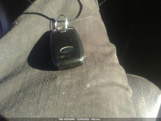 5XYKUDA78FG653193 KIA Sorento Ex V6