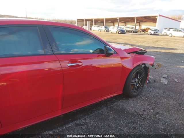 W1K3G4FB6LW044469 Mercedes-Benz A 220 4matic