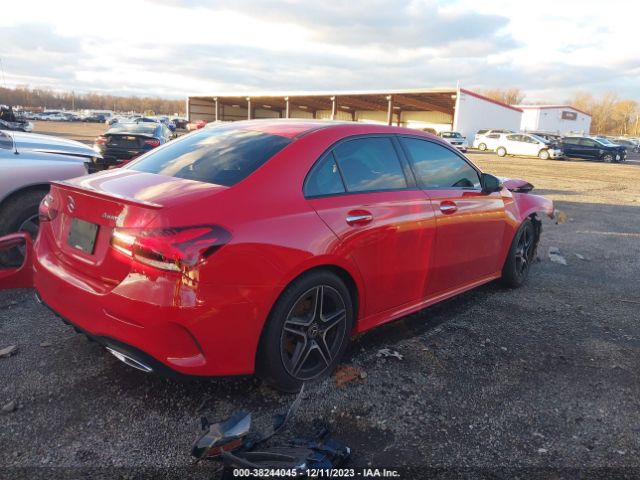 W1K3G4FB6LW044469 Mercedes-Benz A 220 4matic