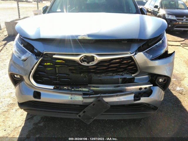 Toyota Highlander Xle 2022 5TDGZRAH8NS108822 Image 6