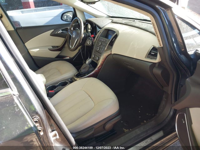 1G4PS5SK8G4130207 Buick Verano Leather Group