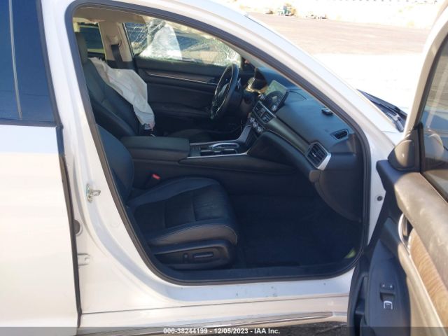 1HGCV2F95KA035342 Honda Accord Touring 2.0t