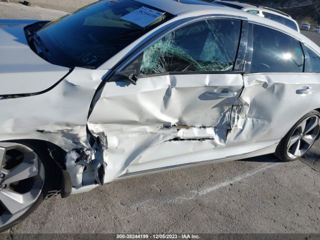 1HGCV2F95KA035342 Honda Accord Touring 2.0t