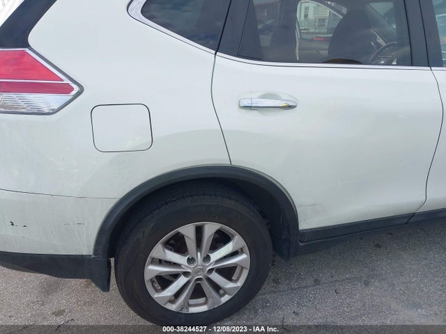 2015 NISSAN ROGUE SV VIN: 5N1AT2MT8FC817215
