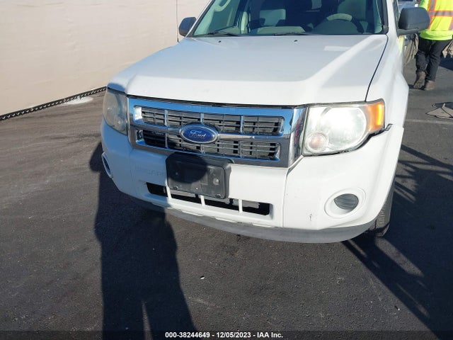 2009 FORD ESCAPE XLS/XLS MANUAL VIN: 1FMCU02779KA10064
