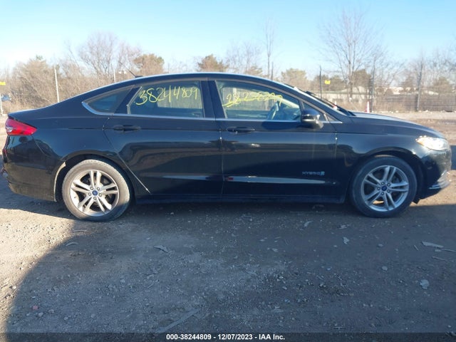 3FA6P0LU6JR221372 Ford Fusion Hybrid Se