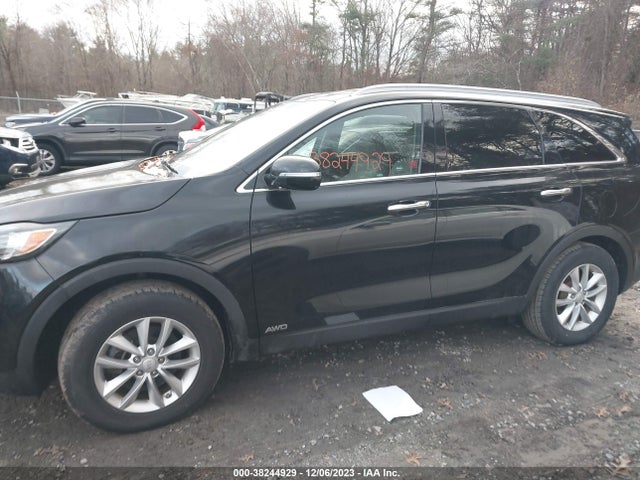 2018 KIA SORENTO 2.4L LX VIN: 5XYPGDA33JG376231