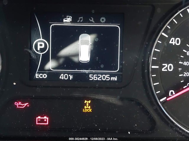 2018 KIA SORENTO 2.4L LX VIN: 5XYPGDA33JG376231