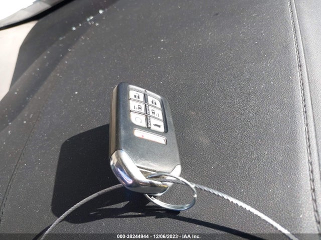 2018 HONDA ODYSSEY EX-L VIN: 5FNRL6H7XJB104856