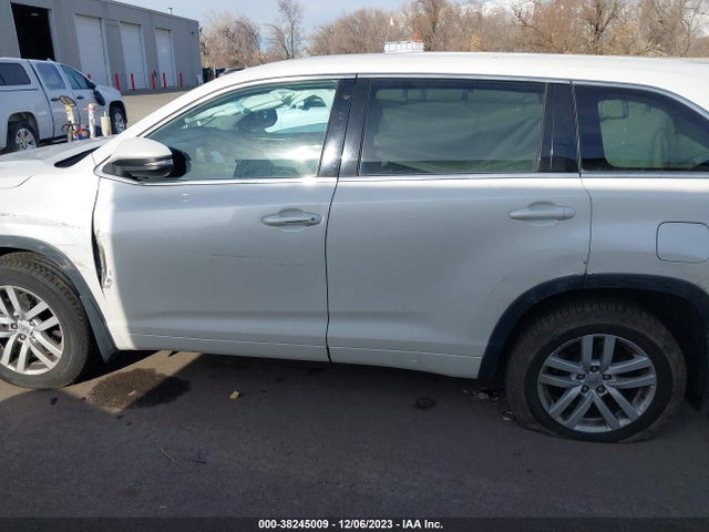 2014 TOYOTA HIGHLANDER LE V6 VIN: 5TDBKRFH4ES052059