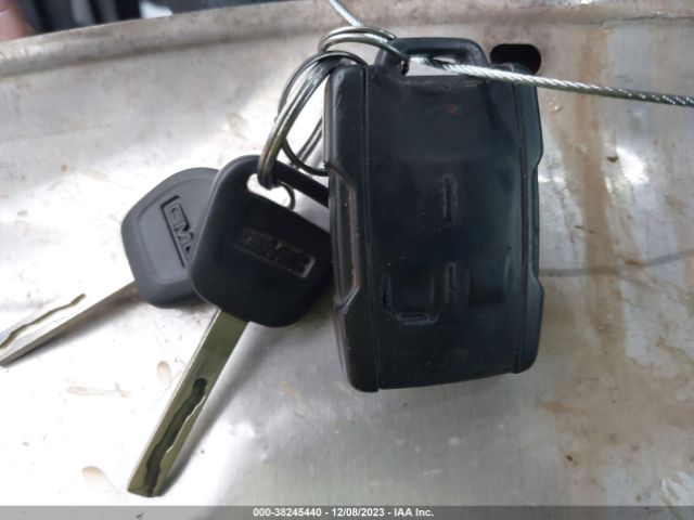 1GT21XEG0FZ138243 GMC SIERRA 2500HD