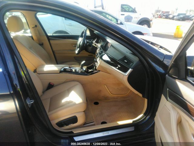 WBA5A5C57FD520623 BMW 528I