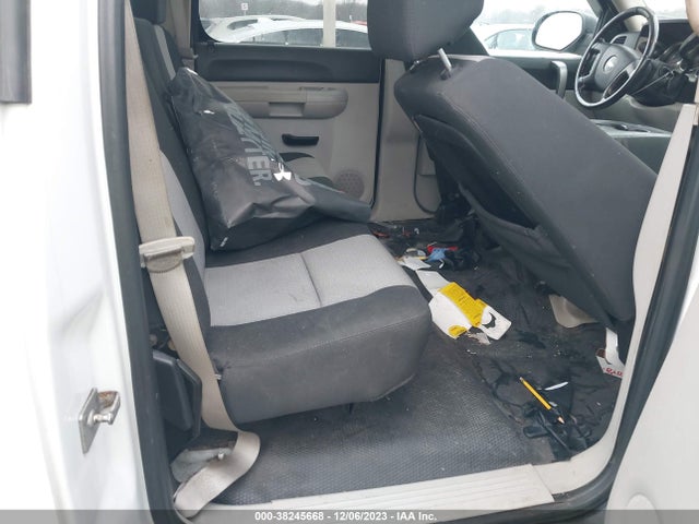 2008 CHEVROLET SILVERADO 1500 LT1 VIN: 2GCEK133681329863