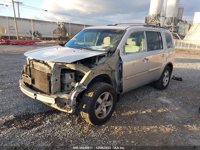 2011 HONDA PILOT EX VIN: 5FNYF4H49BB055065