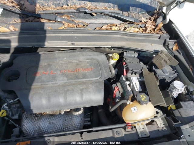 2015 JEEP RENEGADE SPORT VIN: ZACCJAAT5FPB22638