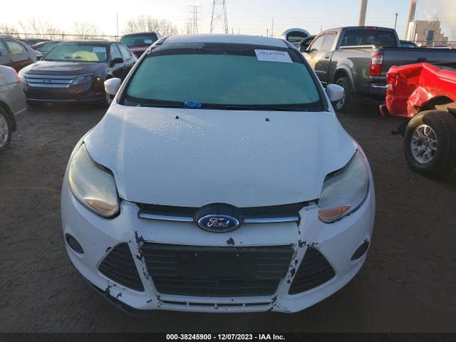 2014 FORD FOCUS SE VIN: 1FADP3K28EL438936