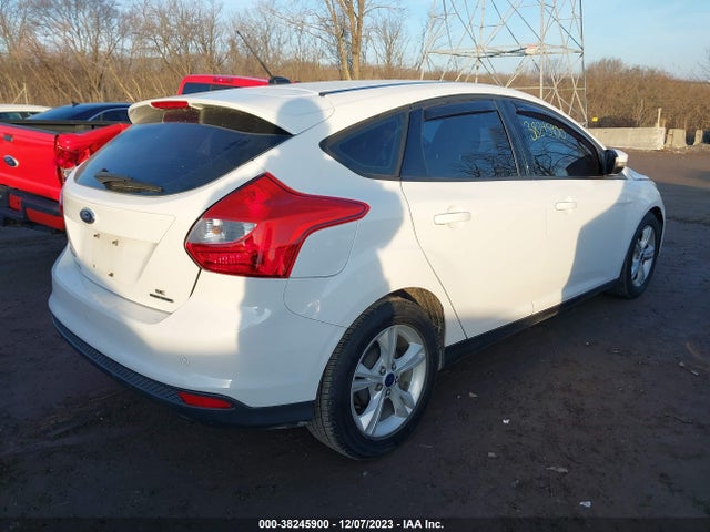 2014 FORD FOCUS SE VIN: 1FADP3K28EL438936