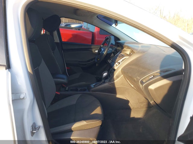 2014 FORD FOCUS SE VIN: 1FADP3K28EL438936