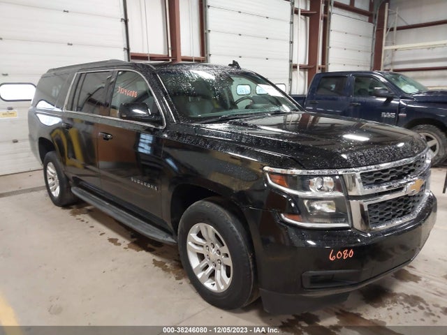 Chevrolet Suburban Lt 2017 1GNSKHKC5HR110498 Image 1