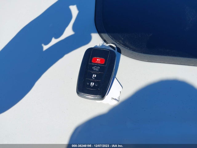 2019 TOYOTA RAV4 LIMITED VIN: JTMY1RFV1KD020616