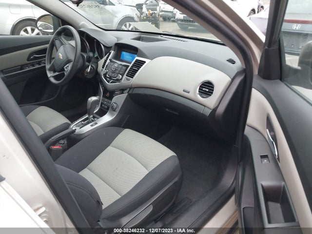 Chevrolet Cruze Ls Auto 2014 1G1PA5SG2E7258854 Image 5