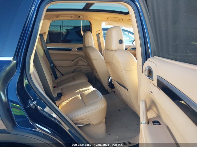 2012 PORSCHE CAYENNE WP1AA2A24CLA06740 Photo 7