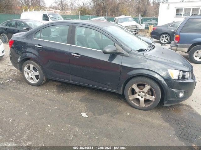 Chevrolet Sonic Ltz Auto 2015 1G1JE5SB9F4122271 Image 1