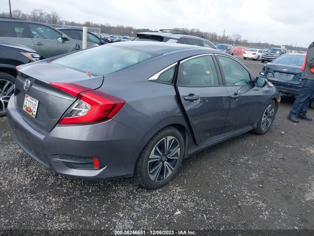Honda Civic Lx 2018 2HGFC2F58JH578233 Image 4