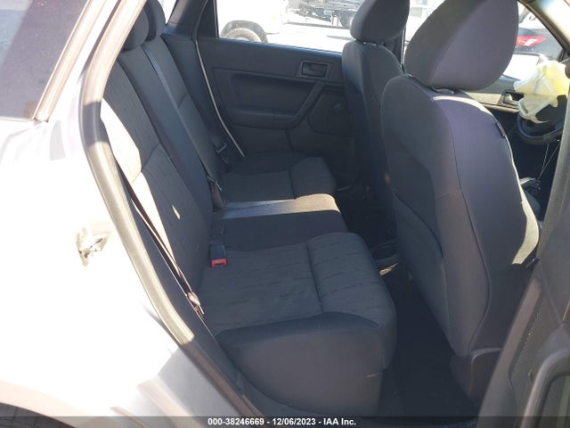 2011 FORD FOCUS SE VIN: 1FAHP3FN6BW198673