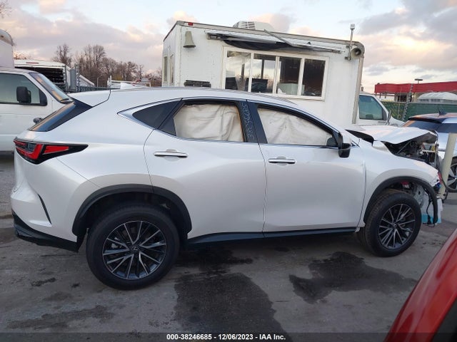 2T2ADCAZ9RC007017 Lexus NX 250