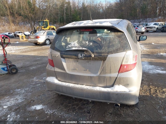 2010 HONDA FIT SPORT VIN: JHMGE8H44AC001804