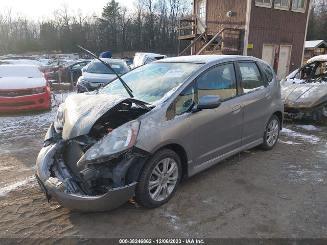 2010 HONDA FIT SPORT VIN: JHMGE8H44AC001804