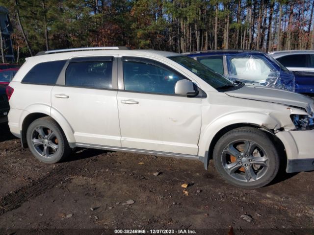 3C4PDCGG8FT583789 Dodge Journey Crossroad