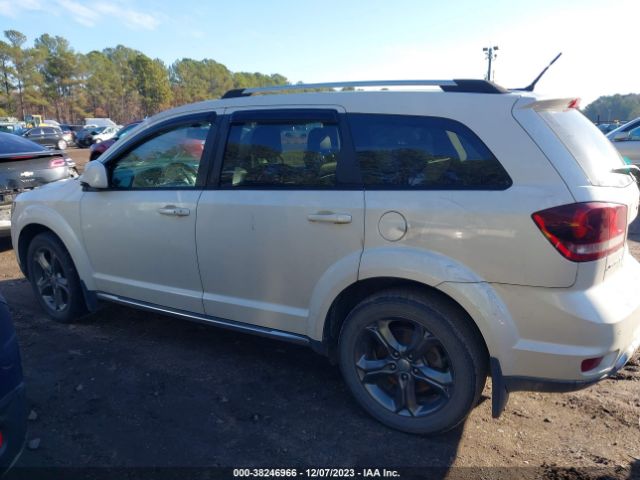 3C4PDCGG8FT583789 Dodge Journey Crossroad