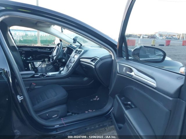 3FA6P0H71GR350972 Ford FUSION SE