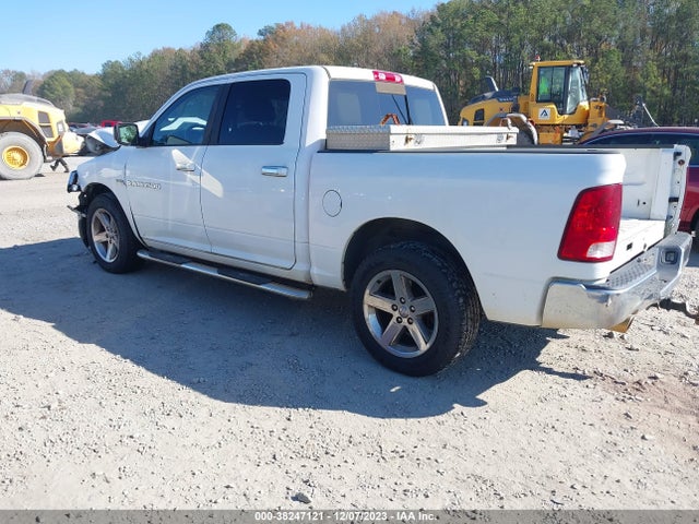 2011 RAM RAM 1500 SLT VIN: 1D7RB1CT4BS526805