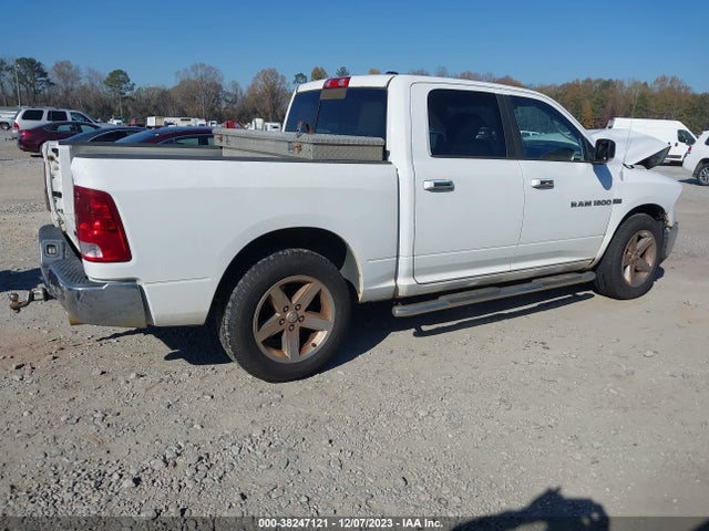 2011 RAM RAM 1500 SLT VIN: 1D7RB1CT4BS526805