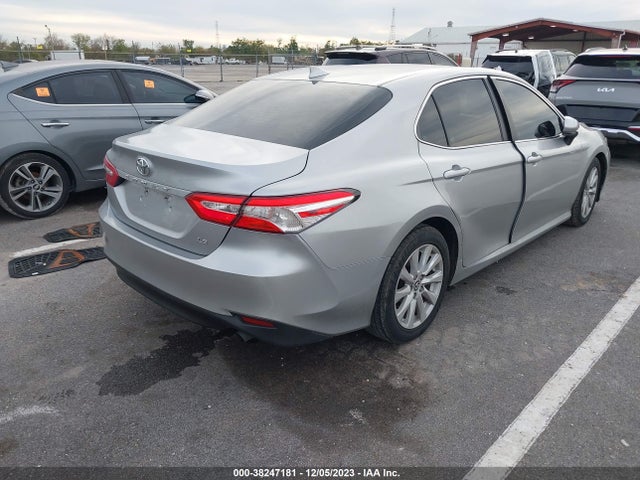 Toyota CAMRY LE 2019 4T1B11HK1KU720237 Image 4