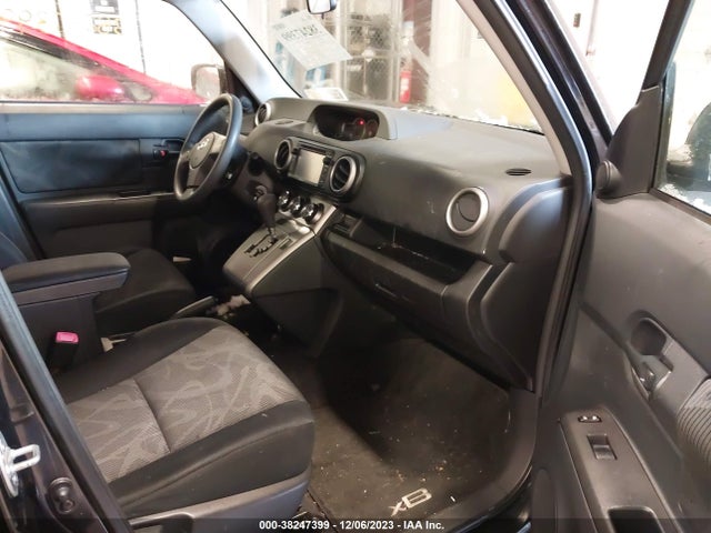 2014 SCION XB VIN: JTLZE4FE5EJ052815