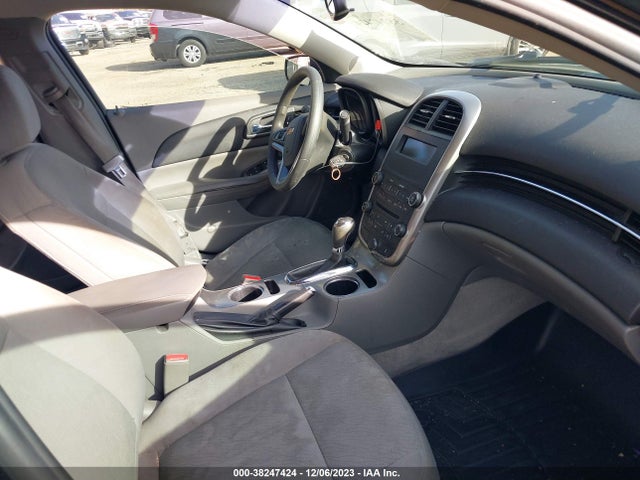 Chevrolet MALIBU LS 2015 1G11B5SL1FF345006 Image 5