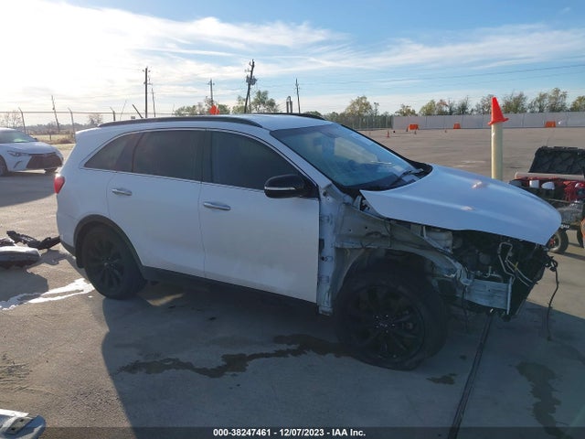 KIA Sorento 3.3l S 2019 5XYPG4A51KG600714 Image 14