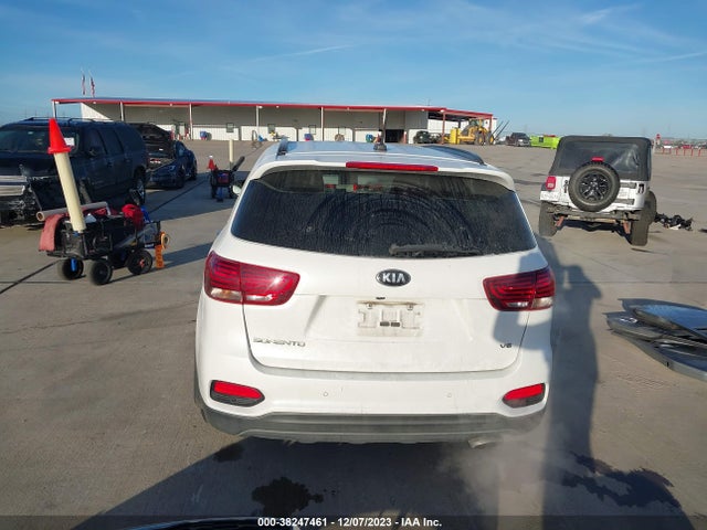 KIA Sorento 3.3l S 2019 5XYPG4A51KG600714 Image 17