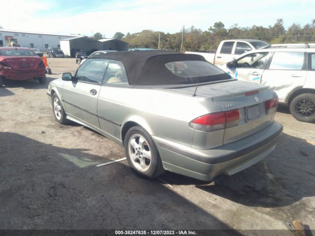 2000 SAAB 9-3 YS3DF78K7Y7011636 Photo 2