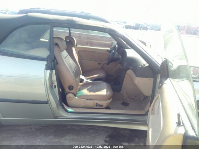 2000 SAAB 9-3 YS3DF78K7Y7011636 Photo 4